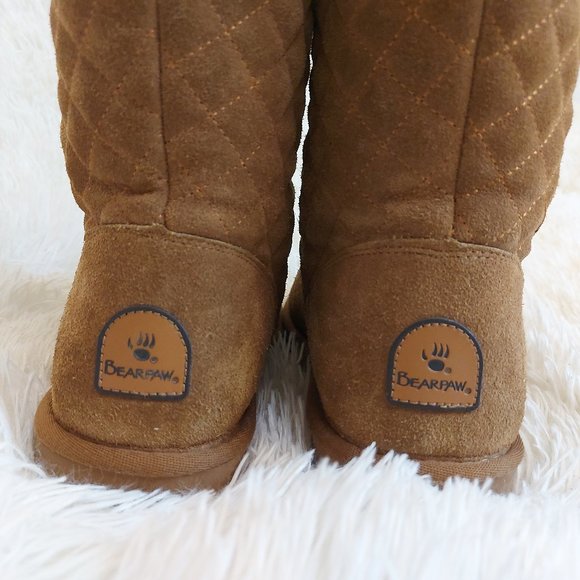 BearPaw Leigh Ann Quilted Winter Suede & Sheepskin Boots, Women's Size 9 - Picture 7 of 9